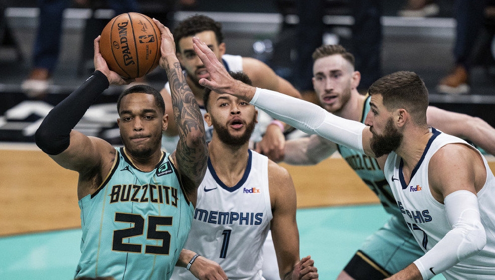 NBA常规赛：明尼苏达森林狼VS奥兰多魔术，谁能笑到最后？